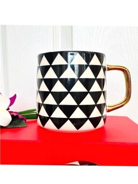 THYME & TABLE ~ Black and White Geometric Mug Set with Gold Handle